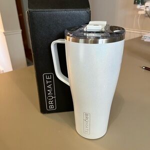Brand New 32oz Tumbler- Brumate